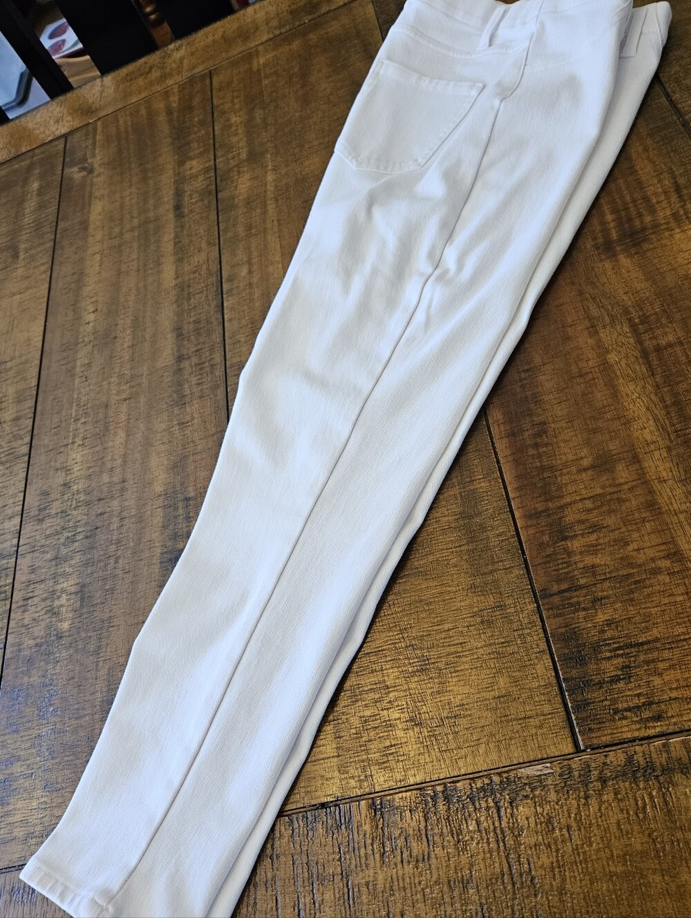 Faded Glory Women's White Stretch Jeggings. Stretchy. Fits Like M Or S.
